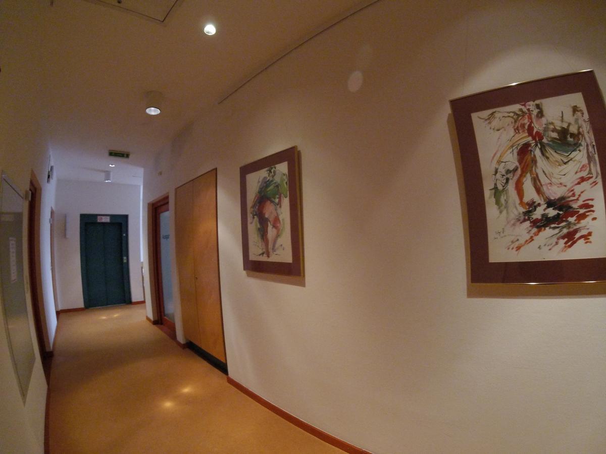 Haus Mobene - Hotel Garni Грац Екстериор снимка